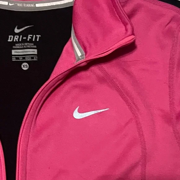 Dri-Fit Running Pullover Quarter Zip Pink & Black - Picture 4 of 8
